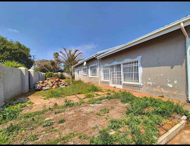 3 BEDROOM HOUSE FOR SALE IN DALVIEW